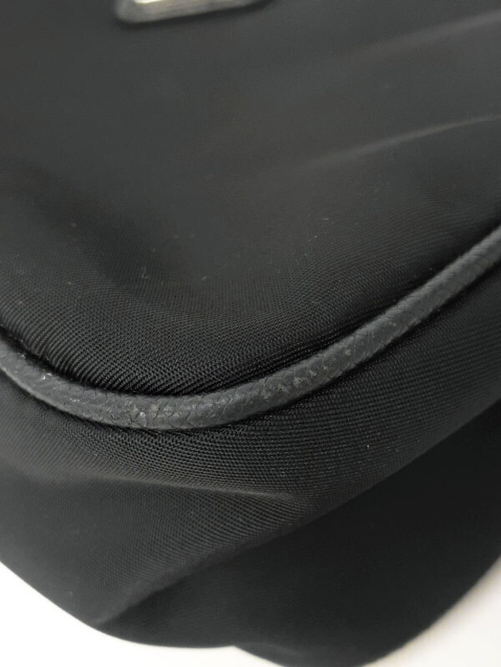 Prada Re Edition Bag - Picture 4 of 9